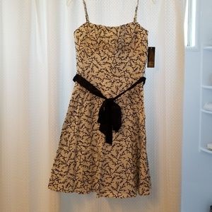 Pretty Alyn Paige Summer Dress